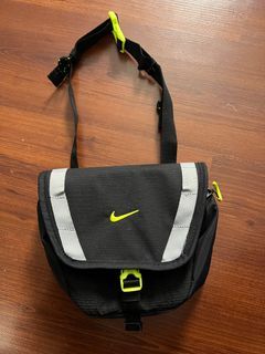Nike Hike Sling bag