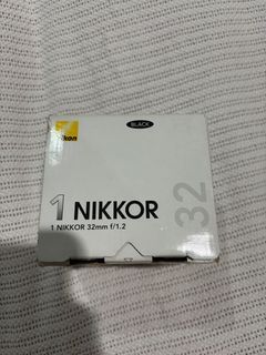 Nikkor Nikon 32 mm f1.2 Black Camera Lens
