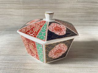 Oriental Design Porcelain Trinket Bowl