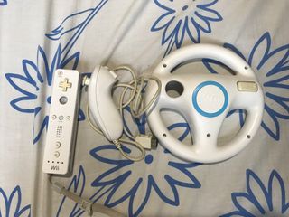 Original Steering Wheel,Wii Mote, and Nunchuck For Wii/Wii U