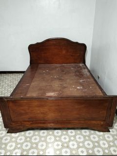 Pre loved queen size bed