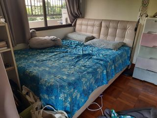 (Category: ) located in . Submitted by arc00 (Listing ID 1300969592, Image 1). Description: .