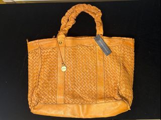 （分類：）位於 。 由 yjj1024 提交（商品編號 1301105621，圖片 1）。簡介： 。