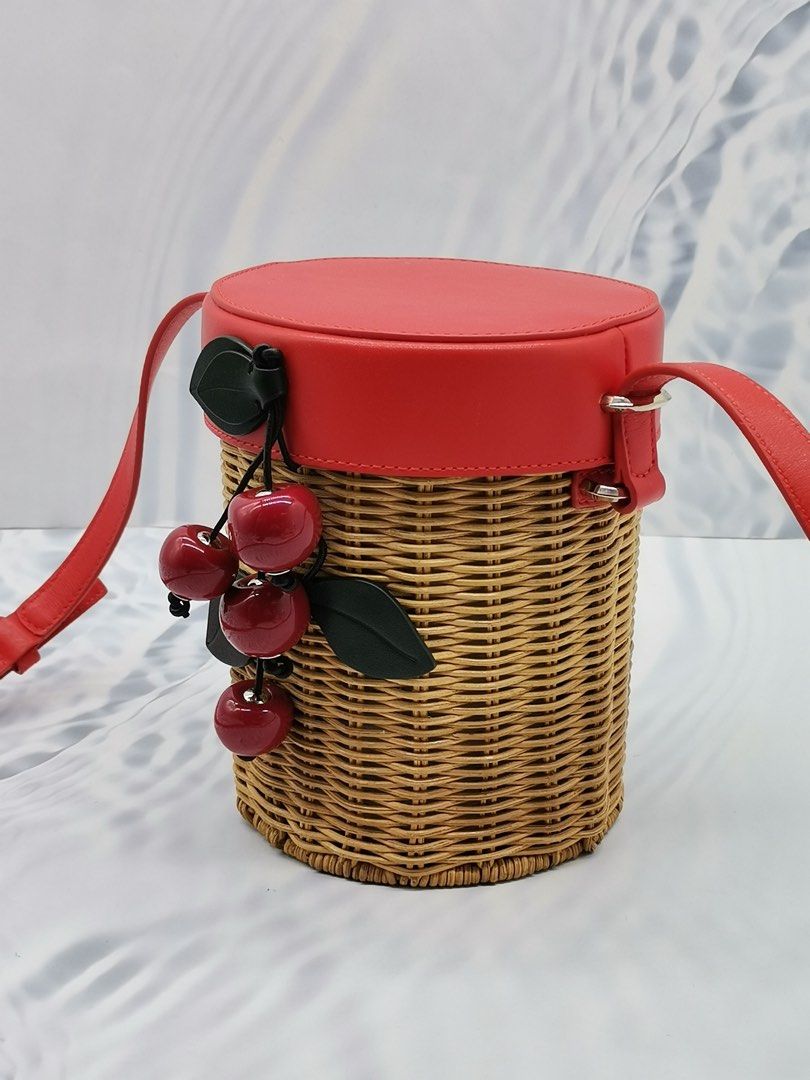Picnic wicker crossbody 2025