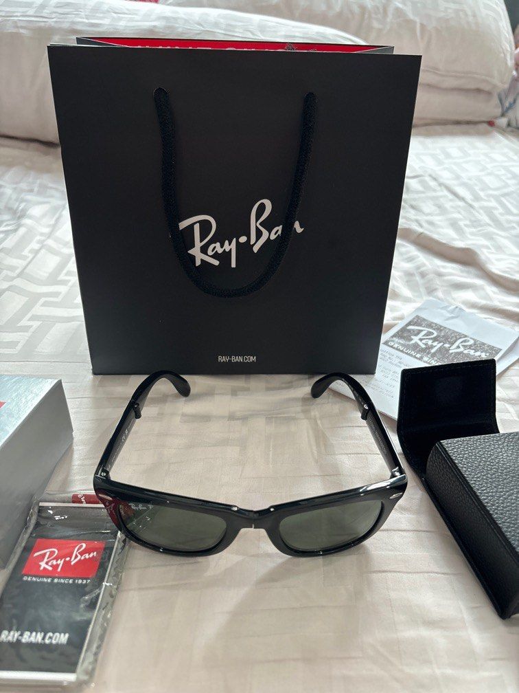 Ray Ban Wayfarer fold