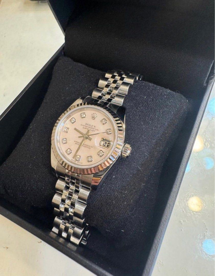Rolex ladies (Category: Luxury Watches) located in San Fernando. Submitted by tintinpuno (Listing ID 1301080487, Image 3). Description: Mother of pearl 26mm.