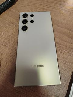 （分類：）位於 。 由 henrylay 提交（商品編號 1300973025，圖片 1）。簡介： 。