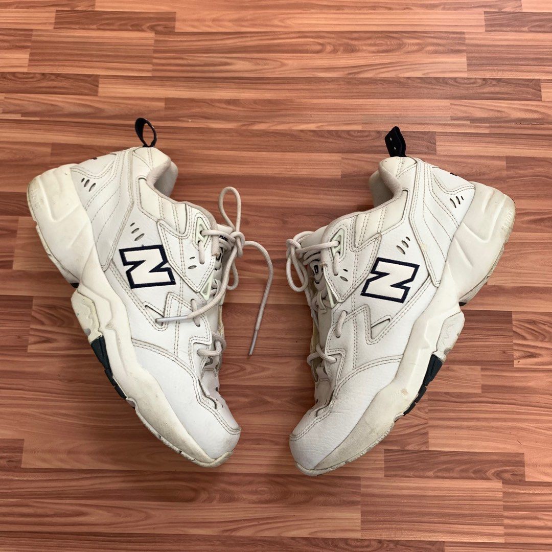 Sepatu New Balance 608