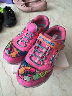 (Category: ) located in . Submitted by poshluv (Listing ID 1300966122, Image 1). Description: .