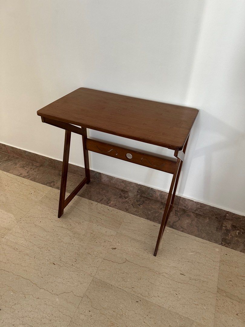 Solid bamboo tablecloth (Category: Tables & Sets) located in Singapore. Submitted by leanlife (Listing ID 1300952071, Image 2). Description: Light n handy.