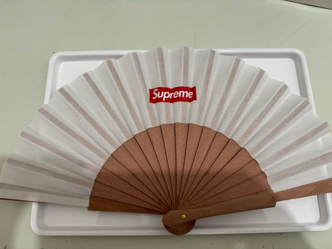 Supreme Sasquatchfabrix Folding Fan 摺扇, 興趣及遊戲, 玩具& 遊戲類 