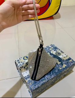 (Kategori: ) berada di . Dikirim oleh thalhanabila (ID iklan 1300969039, Gambar 1). Deskripsi: .