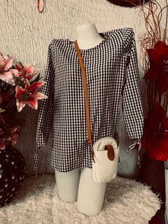 (Category: ) located in . Submitted by mysilvercloset (Listing ID 1301029740, Image 1). Description: .