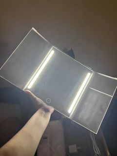 Touchscreen Foldable Mirror