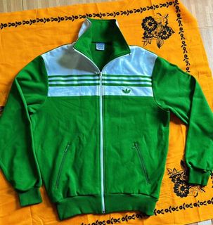 (Category: ) located in . Submitted by bundlestore99 (Listing ID 1301064497, Image 1). Description: .