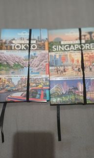 Travel Guide Book Pocket Book Singapore and Toyko