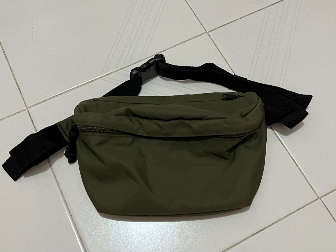 Uniqlo single strap backpack Women s Fashion Bags Wallets Cross body Bags on Carousell