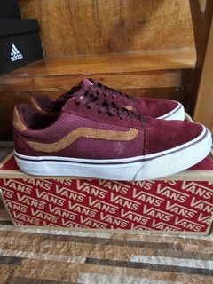 VANS Ward Deluxe (With Box Size 9)