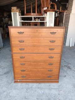 Vintage chest drawer