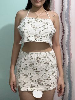 White purple floral backless top and mini skirt set