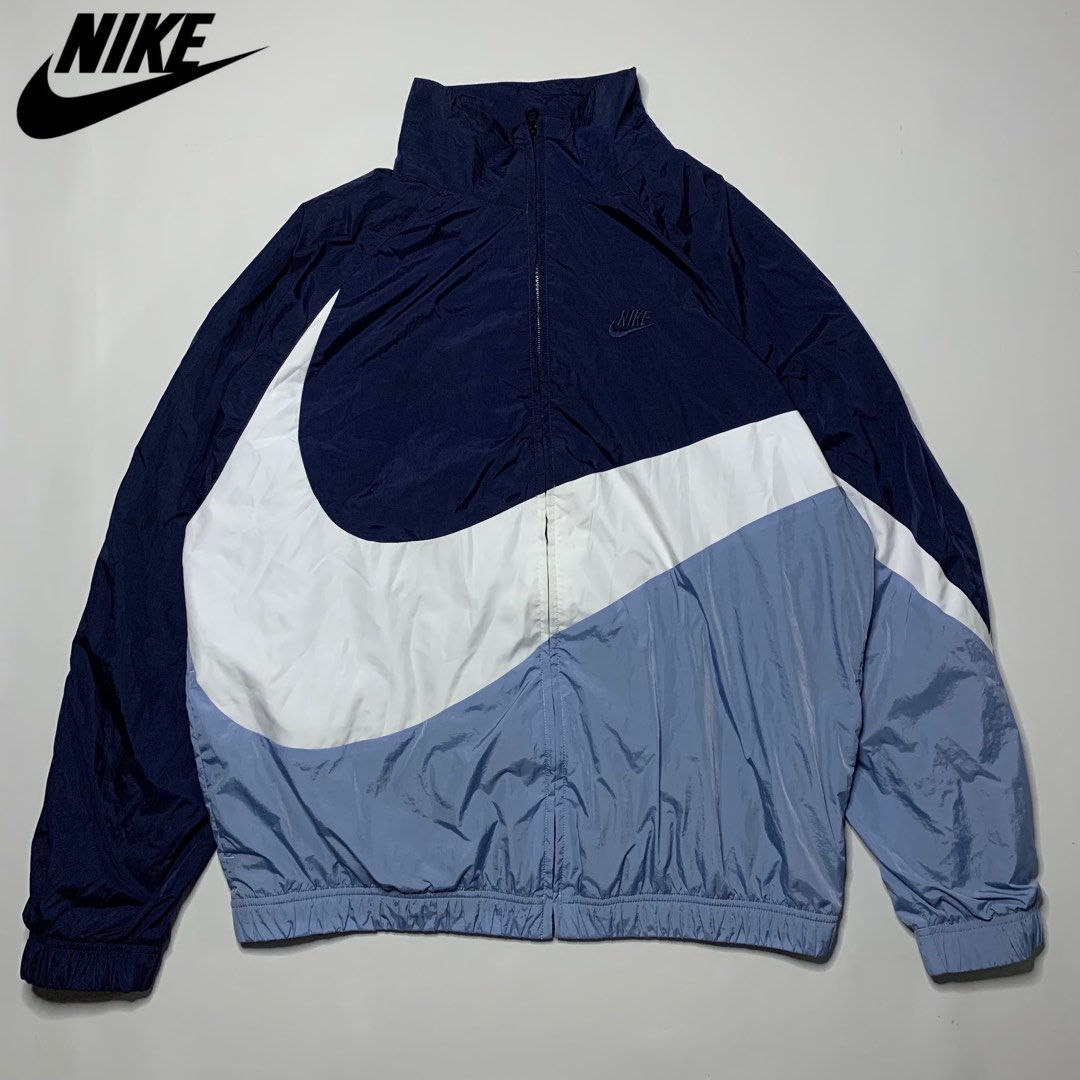 Windbreaker nike big swoosh, Fesyen Pria, Pakaian Baju Luaran di