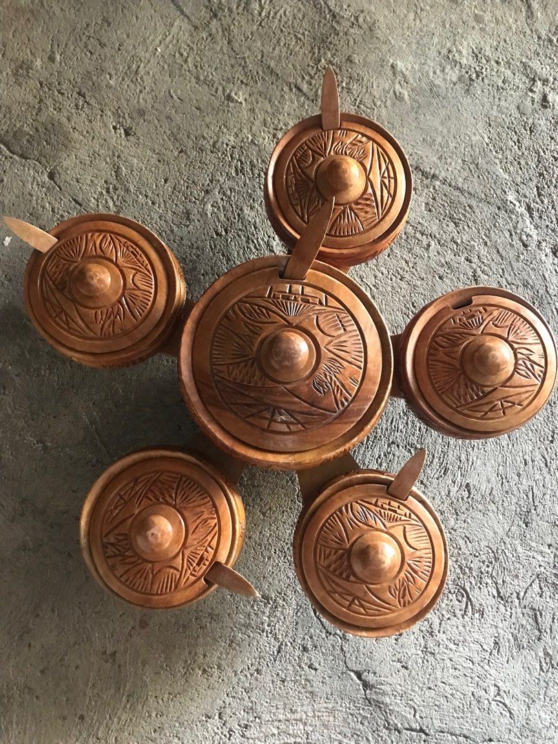 Wooden Palayok (Category: Other Kitchenware & Tableware) located in Calamba. Submitted by jpfernandez (Listing ID 1300965774, Image 2). Description: Wooden Palayok for sale, for interested buyer, kindly message me on my mobile for fast transaksyon, thank you.