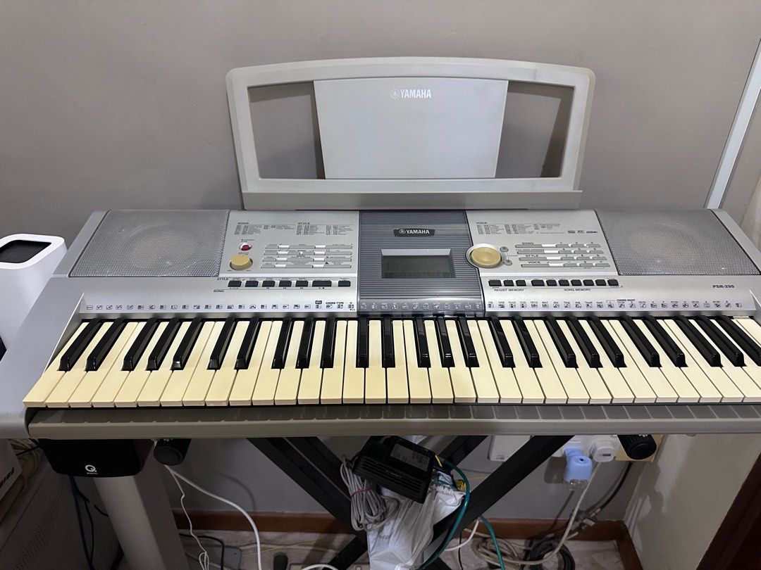 Yamaha PSR-295 (with pedal and stand), Hobbies & Toys, Music