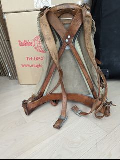 （分類：）位於 。 由 malrotciv 提交（商品編號 1302590972，圖片 1）。簡介： 。