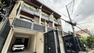 4BEDROOM House and Lot  FOR SALE in
Mandaluyong Quezon City 

Fully Furnished (Model Unit)