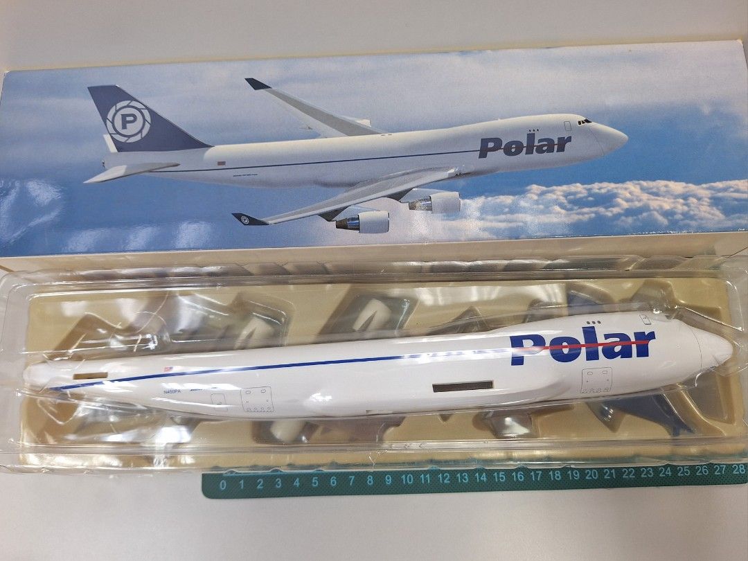 Polar　ポーラ航空　B747-400F　貨物機　模型1/200 特價清屋系列] 全新Polar Air Cargo Boeing 747-400F 1 ：200