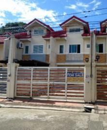 📌 Townhouse in Marikina