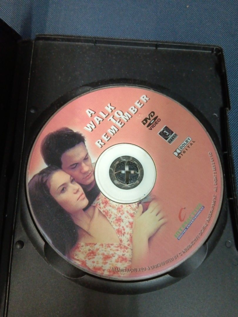 A Walk To Remember (dvd) (Category: CDs & DVDs) located in Manila. Submitted by ayinong0453384 (Listing ID 1302564919, Image 2). Description: item is in excellent condition pm for order.
