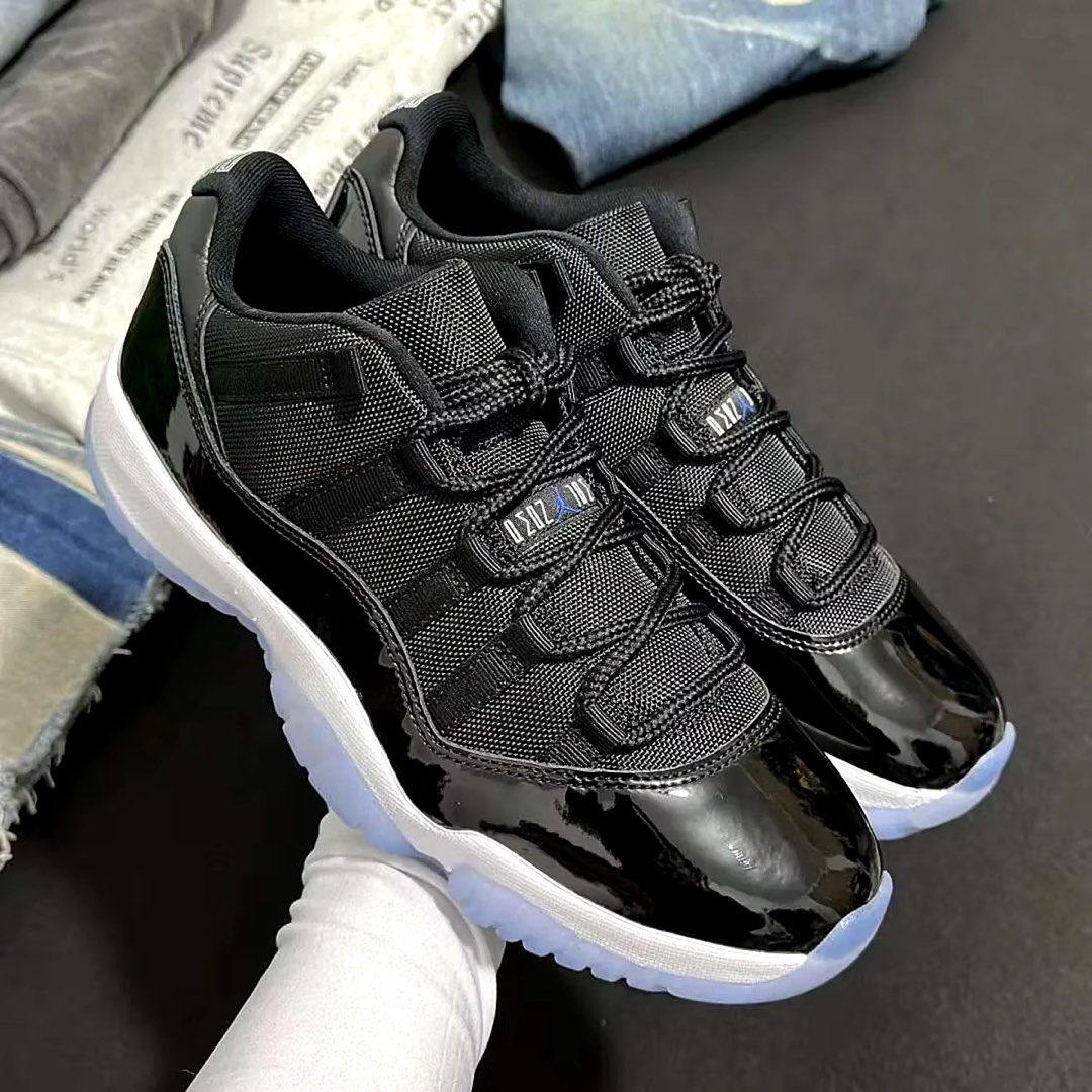 Air jordan 11 space jam low Carousell