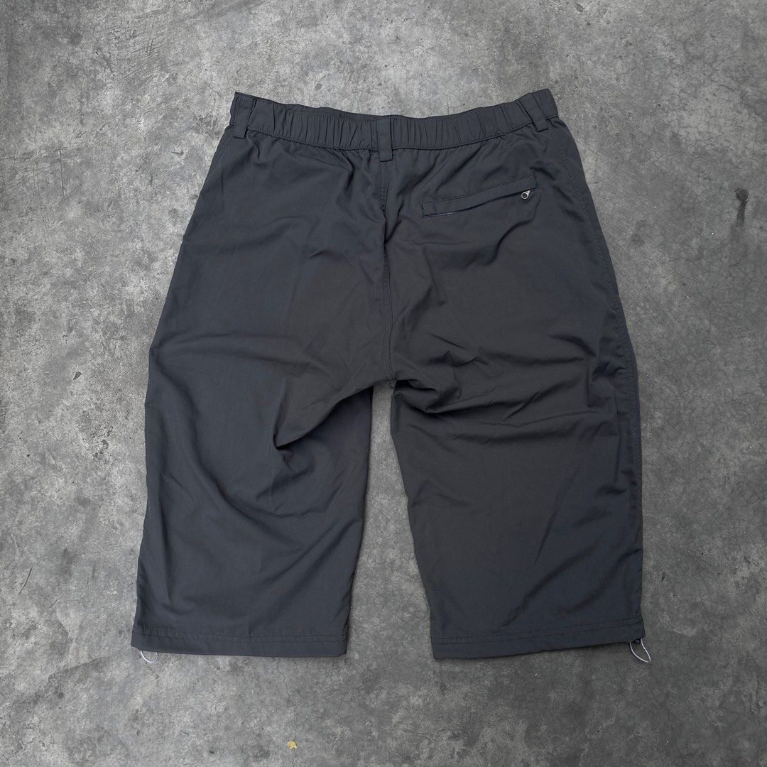 Arcteryx Utility Cargo Shorts (Category: Shorts) located in Valenzuela. Submitted by 8899locker (Listing ID 1292085410, Image 2). Description: ID: Arcteryx Utility Cargo Shorts Price: P600 Size: Medium Dimensions: 30” Waist x 25” Length All sales are final..