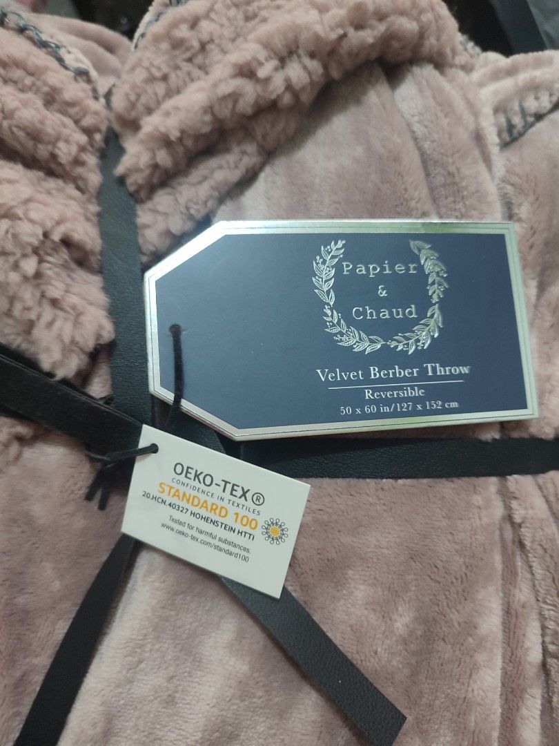 Auth Papier Chaud Velvet Berber Throw Reversible Furniture Home Living Bedding Towels on Carousell