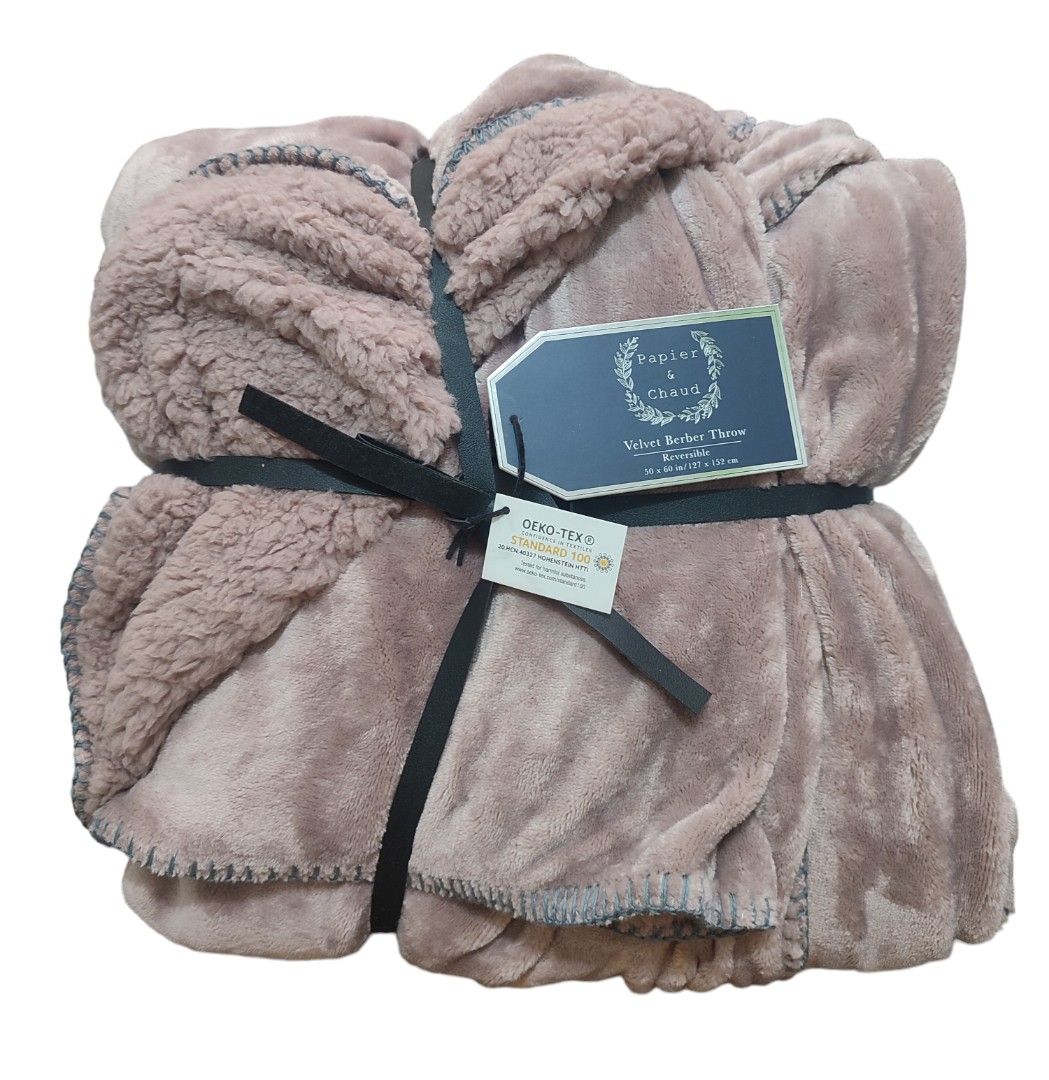Auth Papier Chaud Velvet Berber Throw Reversible Furniture Home Living Bedding Towels on Carousell