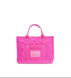 BEYOND THE VINES Crunch Carry All 01 - HOT PINK
