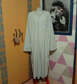 Brooks Brothers Elegant Vintage Nightgown