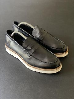 Clarks - penny loafers