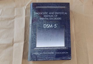 Diagnostic And Statistical Manual Of Mental Disorders DSM 5 Fifth Edition American Psychiatric Association Hardbound Book
