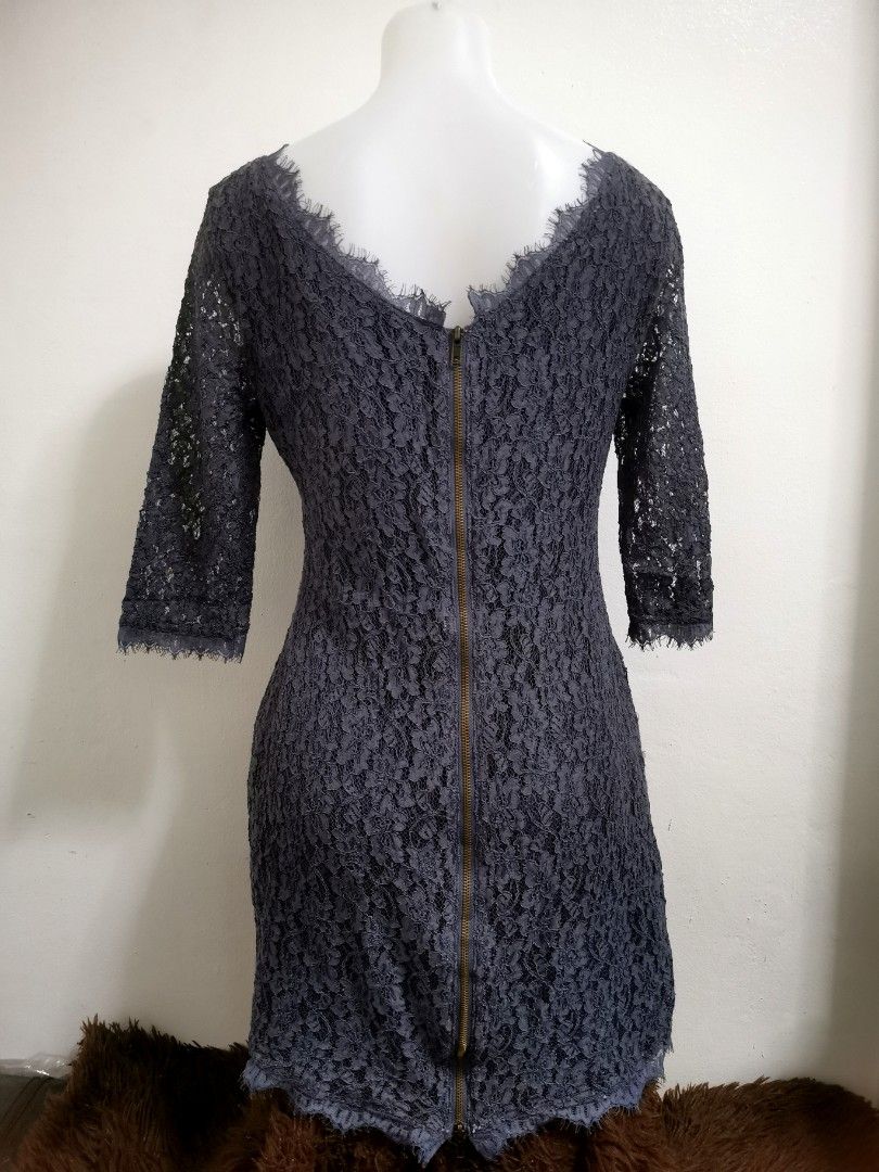 DIANE VON FURSTENBERG DRESS (Category: Dresses) located in Bulacan. Submitted by CW080520 (Listing ID 1302620624, Image 3). Description: Flatlay Length 33.5 in Bust 19 in YKK zipper.