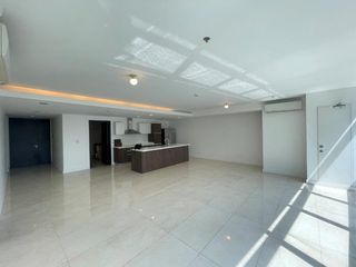 East Gallery Place 3BR (207sqm) semi furnished for rent