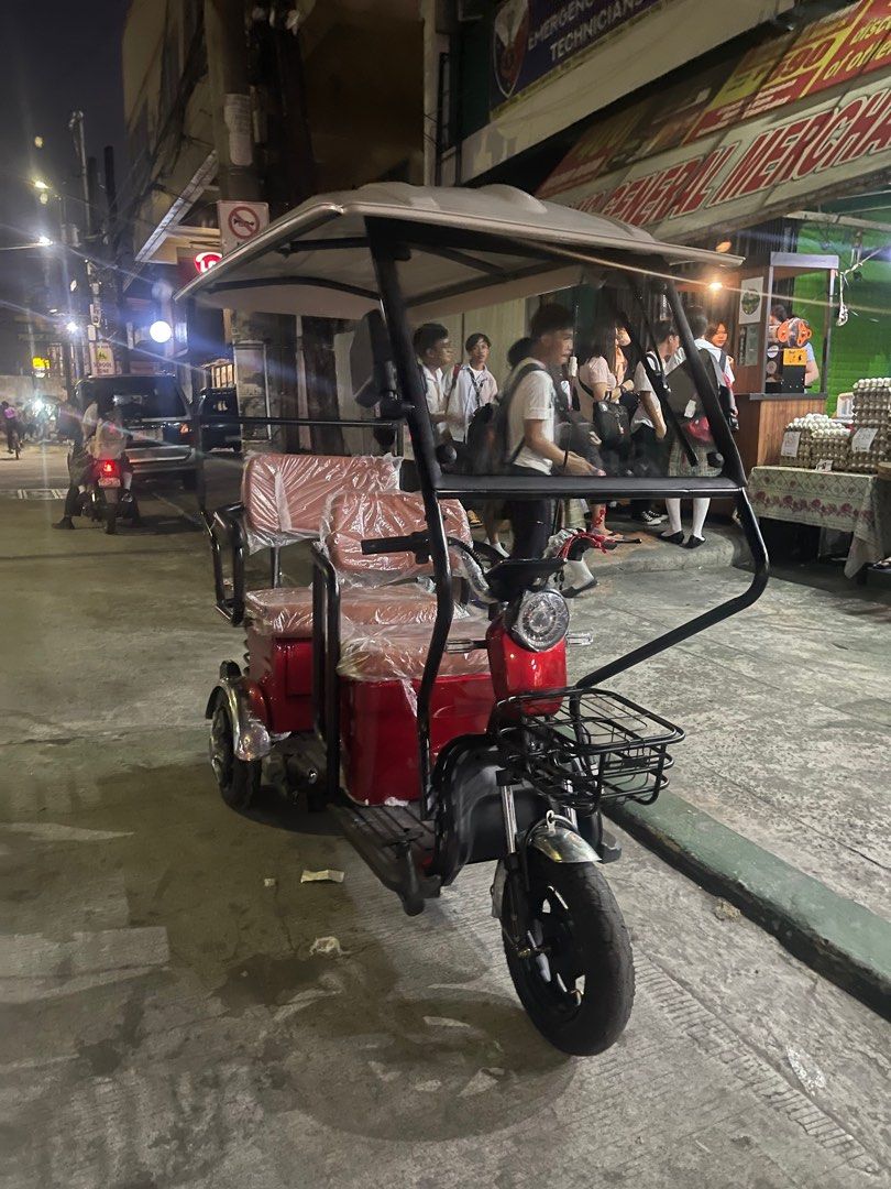 ebike 3 wheels 1000watts (Category: Bicycles) located in Quezon City. Submitted by brandmanila (Listing ID 1302574406, Image 3). Description: ✳️DIAMOND STAR 210✳️ ✴️SALE 36K✴️ ⭐SPECS⭐ ✔️MOTOR:1000W ✔️BREAK: Drum break ✔️Battery: 48v20ah ✔️Controller: 600 ✔️Automatic wiper ✔️3 SEATERS ✔️SPEED 35KPH ✔️RANGE 35KM ⭐FREEBIES⭐ ❤️FREE DEMO ❤️FREE ASSEMBLE ❤️FREE TRAPAL ❤️FREE EXTRA SIDE MIRROR ⭐PAYMENTS OPTIONS⭐ ✔️CASH ✔️GCASH / MAYA ✔️GOTYME ✔️PAYPAL ✔