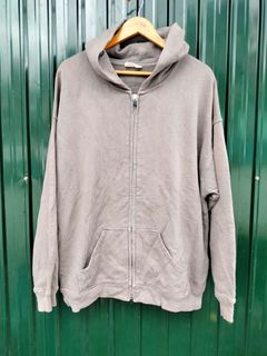 (Category: ) located in . Submitted by thrift.paxio (Listing ID 1302571813, Image 1). Description: .