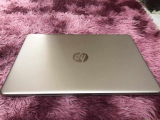 For sale hp 15s ryzen 5 5thgen 16gg ram 512gb ssd radeon graphics 15inch full hd 1080p no issue good battery 18k pesos only Taguig location