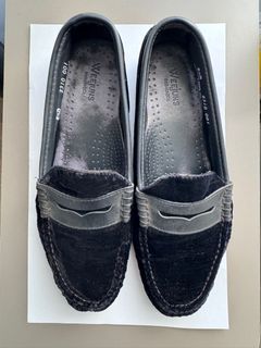 G.H. Bass Weejuns Narrow Suede Loafer