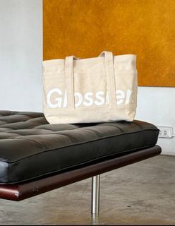 Glossier  Utility Bag