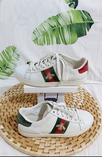 Gucci Fly Sneakers