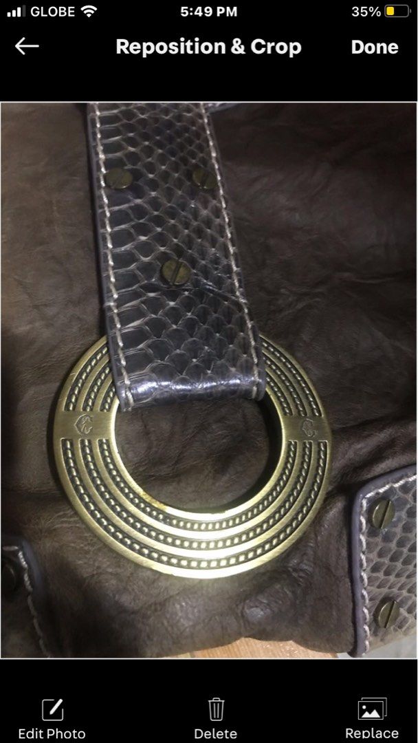 hand bag (Category: Luxury Bags & Wallets) located in Caloocan City. Submitted by mermaid.drive (Listing ID 1302672009, Image 2). Description: very classy check photos for details help me declutter.