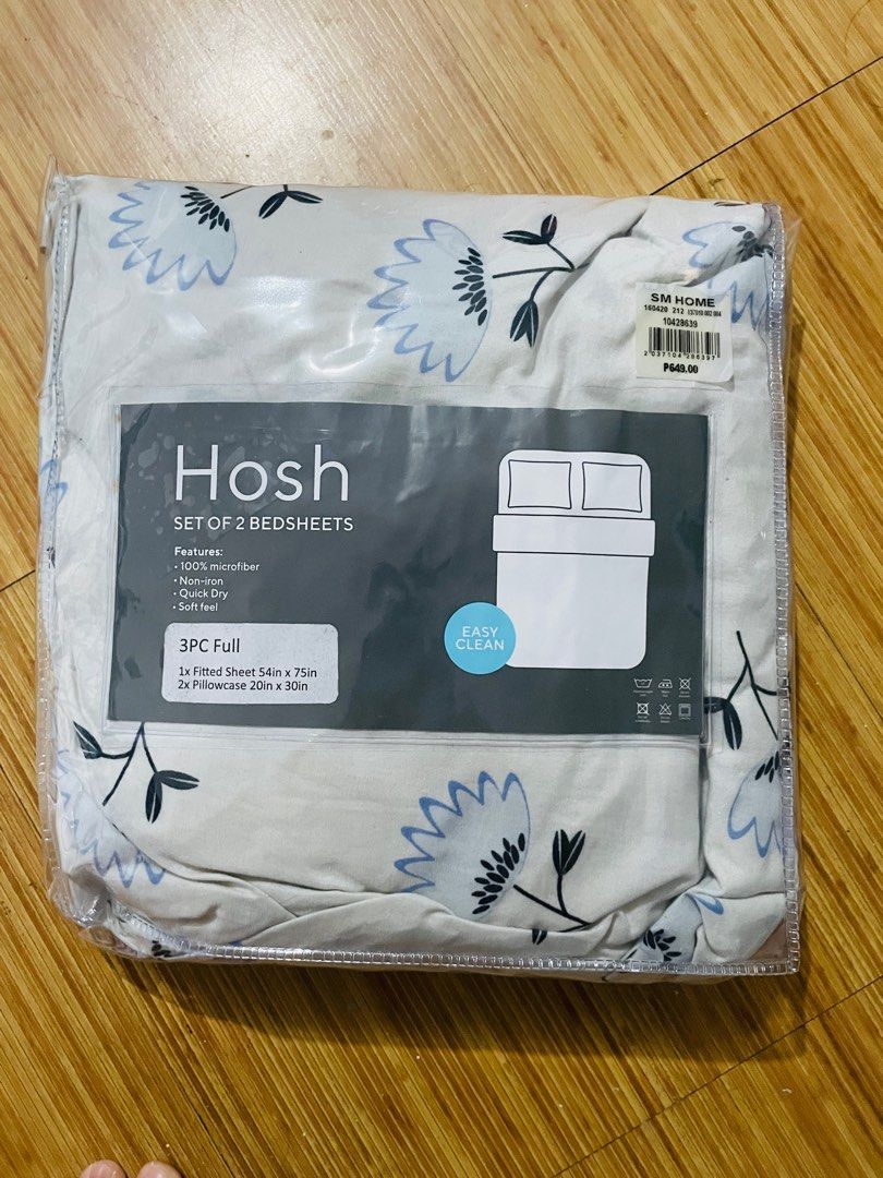 Hosh Bedsheet 1 (Category: Bedding & Towels) located in Manila. Submitted by cass_preloved (Listing ID 1302646773, Image 1). Description: 1 garterized bed sheet 2 pillow cases .